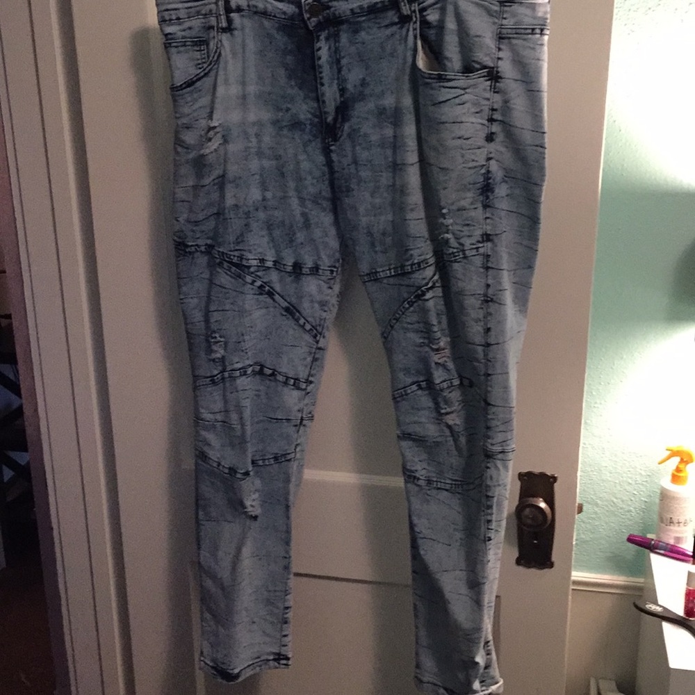 Stone wash jeans size 44